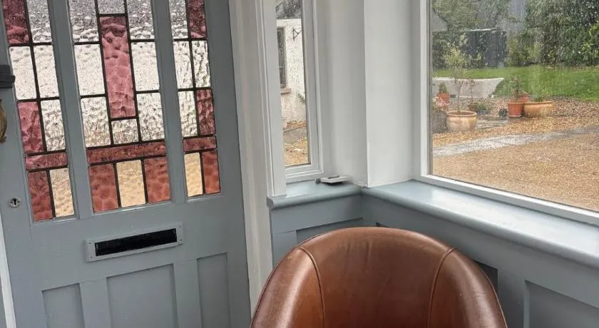 Cosy country stay - Image 1