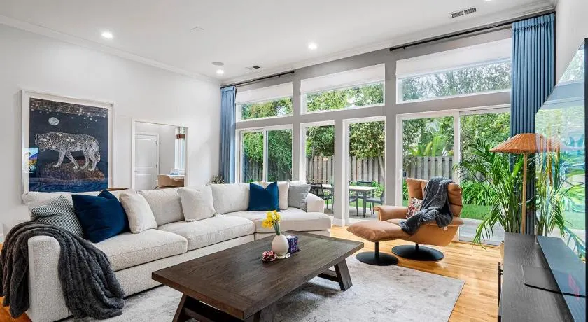 420 Cozy 5BR Modern house in Palo Alto - Image 1