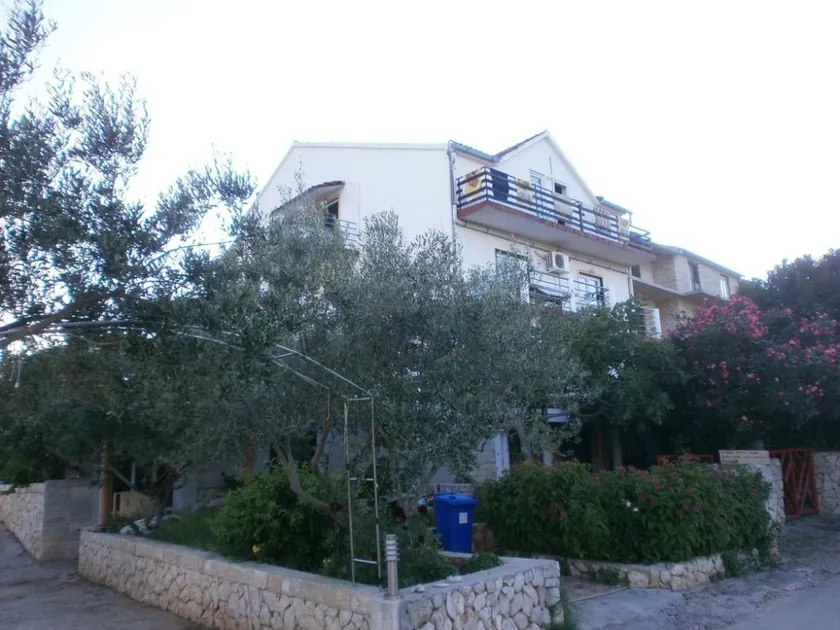 Apartment Rado A4 Heinzov Tkon, Island Pasman - Image 1