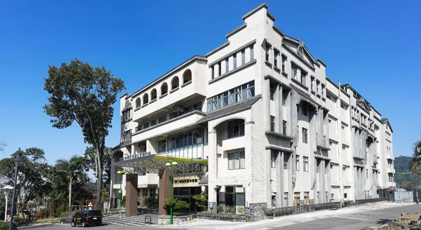 Hoya Hot Springs Resort, Guanziling - Image 1