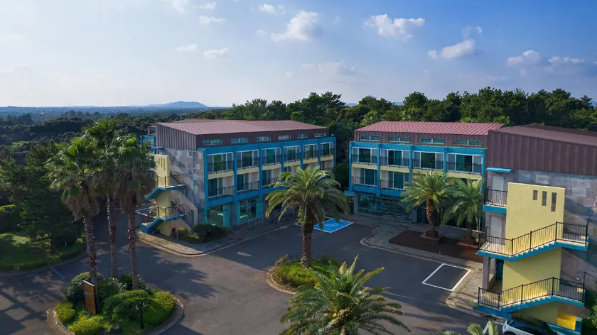 FromH T Resort Jeju Seongsan - Image 1