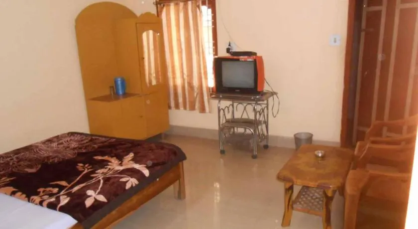 Kaziranga Rhino Guest House - Image 1