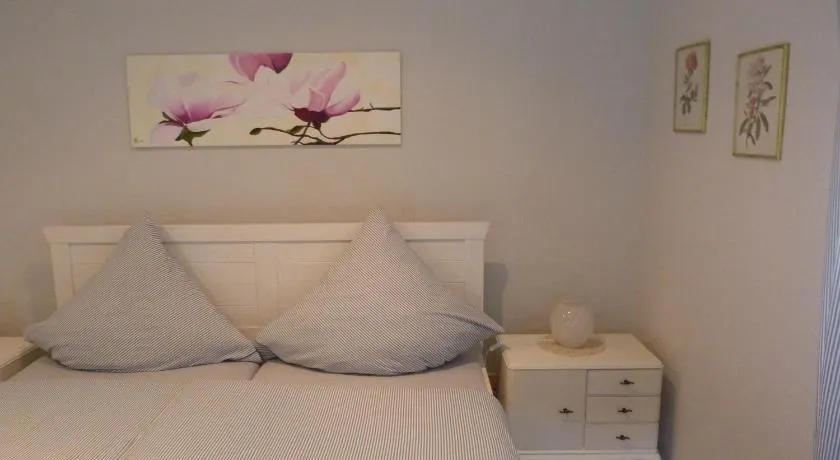 Gästezimmer Am Hüstert - Image 1
