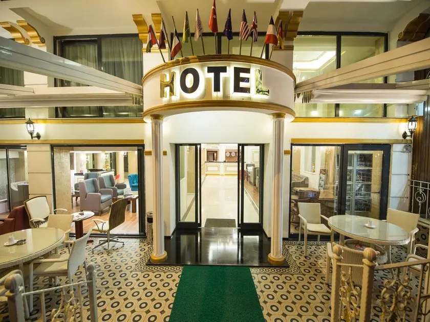 Ruba Palace Thermal Hotel - Image 1