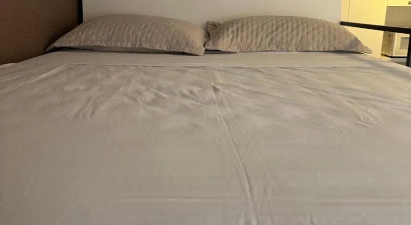 Flat para até 4 pessoas em Boa Viagem com Piscina, Wifi 500Mbps, localizado a 350 metros da Praia - Image 1