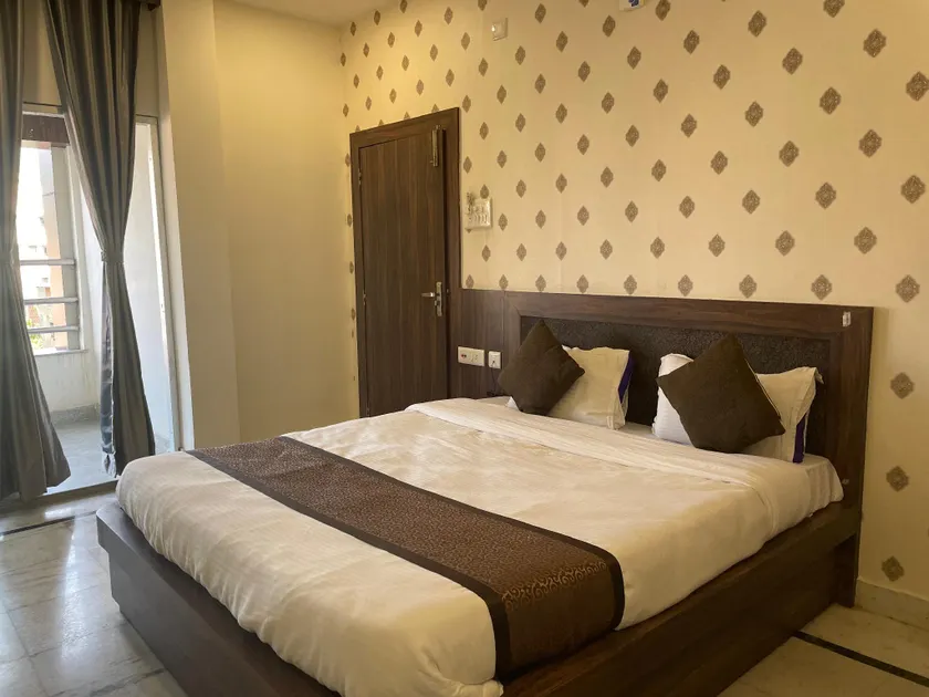 Hotel Royal Embassy - Image 1