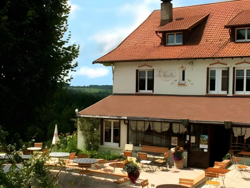 Logis Hôtel la Vigotte - Image 1