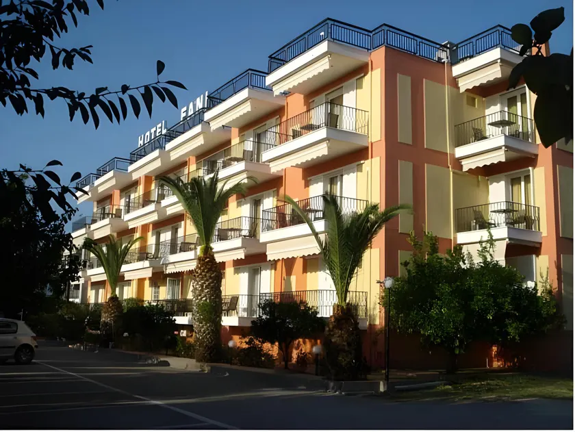 Fani Hotel - Image 1