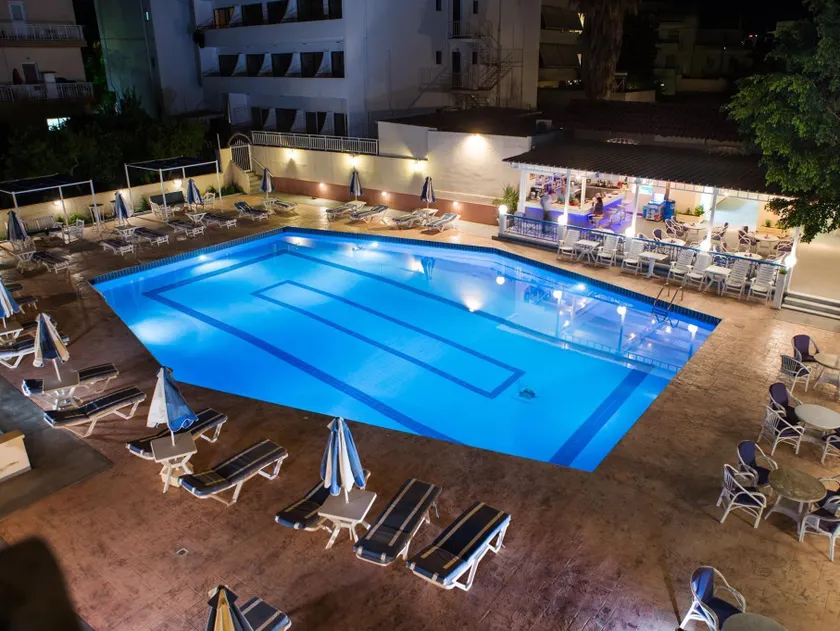 Blue Lagoon City Hotel - Image 1