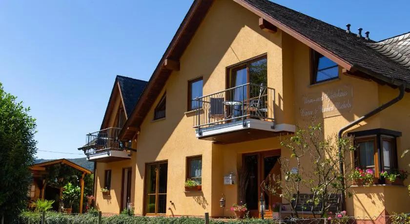 Wein- und Gästehaus Michels - Image 1