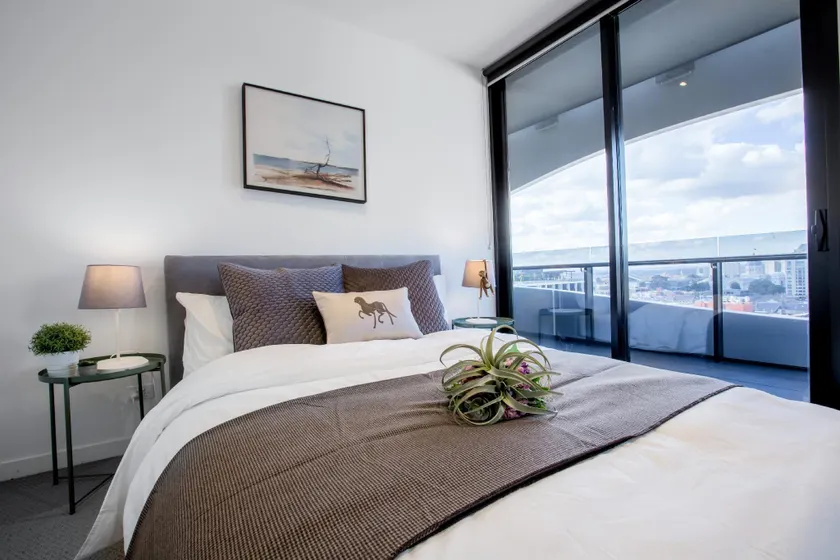 Swanston St. Hotel Apartment - Image 1
