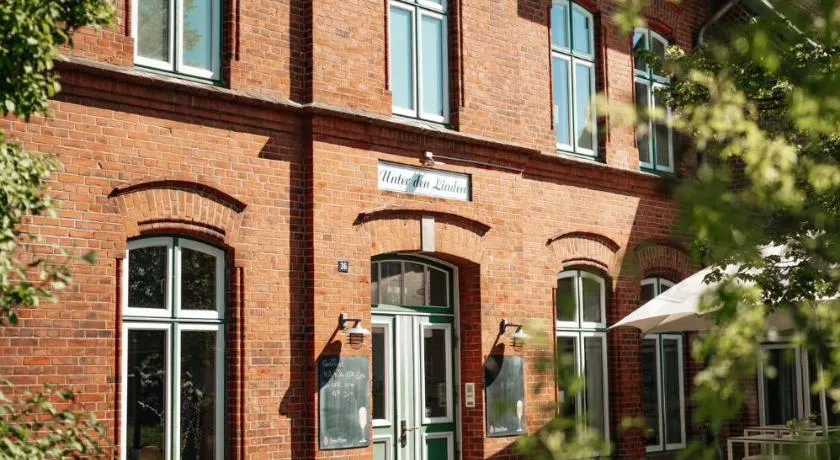 Landgasthof-Unter den Linden - Image 1