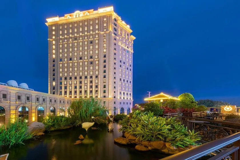 Foshan Jinding Taifeng Hotel - Image 1