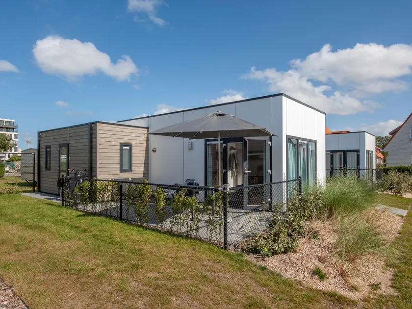 Detached, single-storey bungalow at 10 km. from Ostend - Image 1