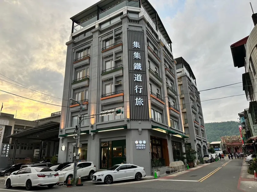 Hotel Jiji Plus - Image 1