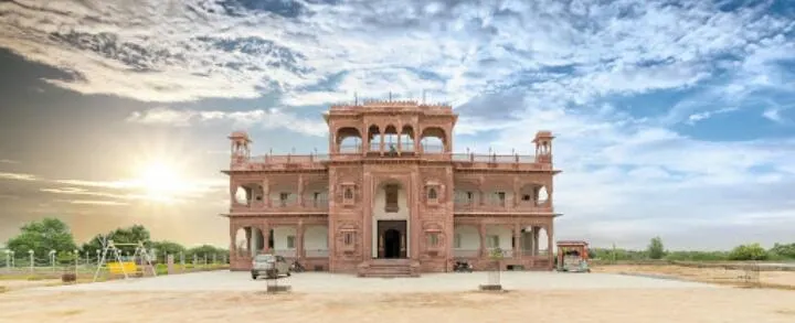 Hotel Amar Palace - Image 1