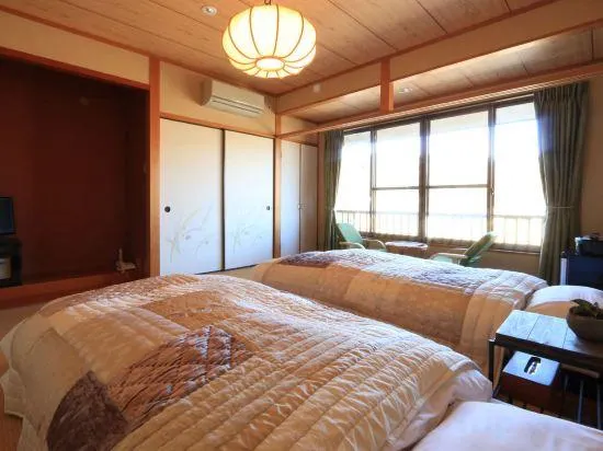 Yamanoyu Kazuyo - Image 1