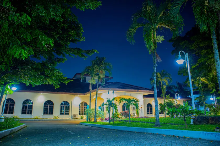 Ole Suite Hotel - Image 1