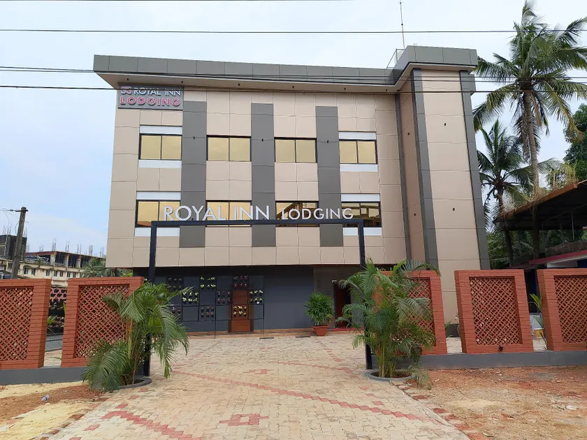 Royal Inn Lodging - Image 1