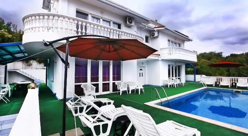 Luxury Villa Italiana with LargePanoramicSeaview and Private Pool - Image 1