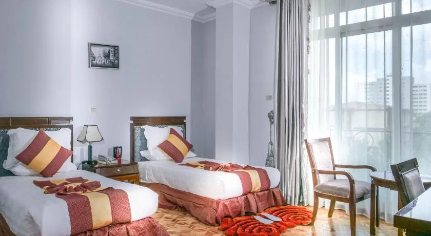 Tirar International Hotel - Image 1