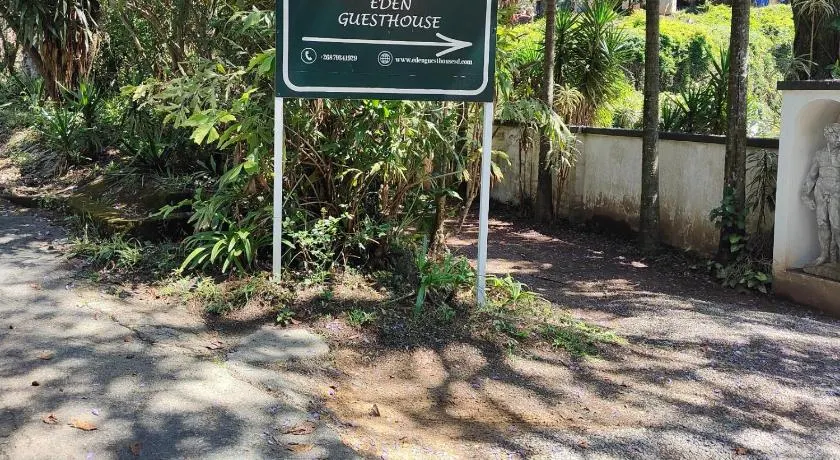 Garden of Eden Cottages and Guest House - Image 1