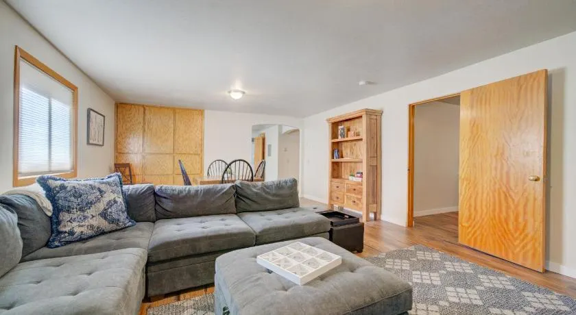 Charming and cozy downtown Bozeman 3 bedroom condo Walk to dinner and drinks - Image 1