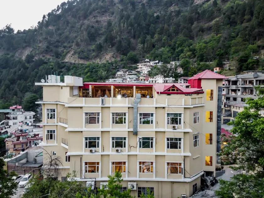 Hotel Ashiana Regency - Image 1