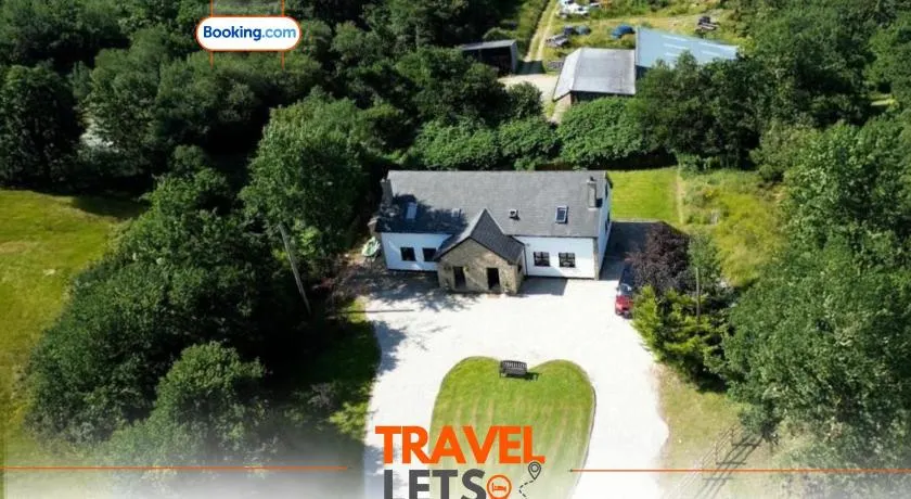Four Bedroom House By Travel Lets Short Term Rental Agency Donegal With Free WiFi - Image 1