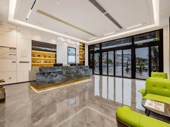 Zhenfeng Business Hotel - Image 1