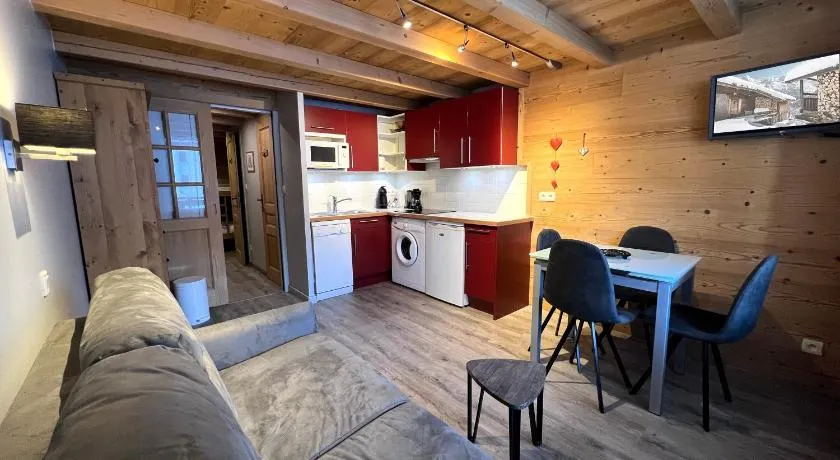 PARNASSE 2-203 - Bel appartement sur les pistes de ski, centre village, vue montagnes - Wifi - Parking - Image 1