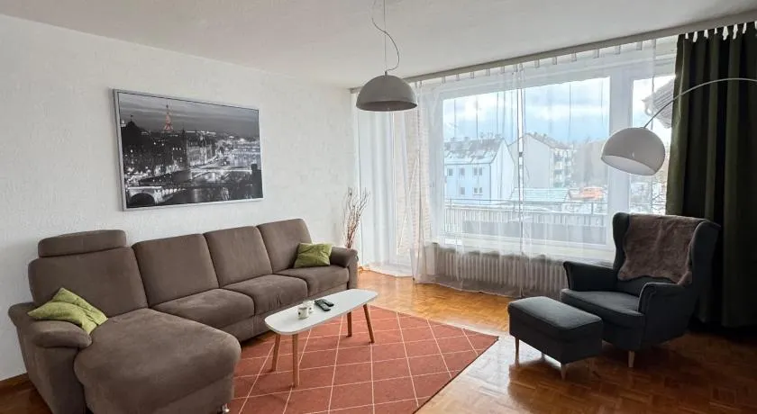 Apartment 31 - Image 1