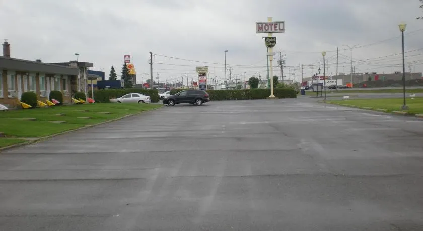 Motel Vaudreuil - Image 1