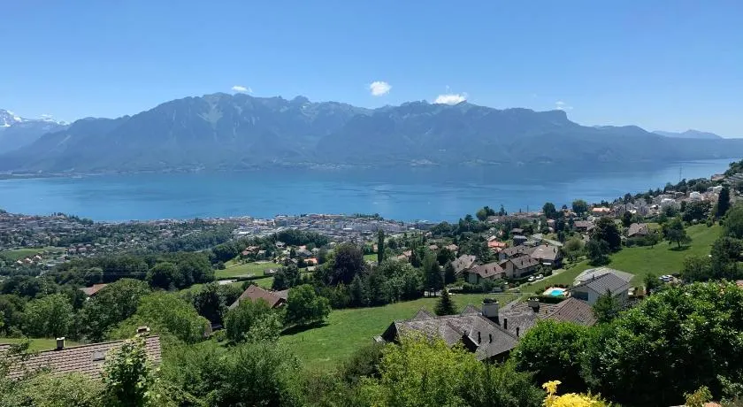 Appartement moderne avec vue panoramique à Jongny proche de Montreux - Image 1