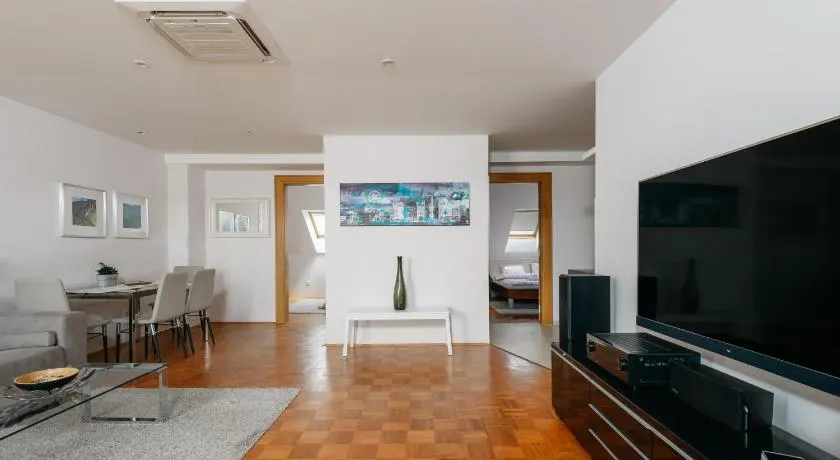 ROY 2BR Apt with Prague Castle View, Parking & AC by EasyBNB Premium - Image 1