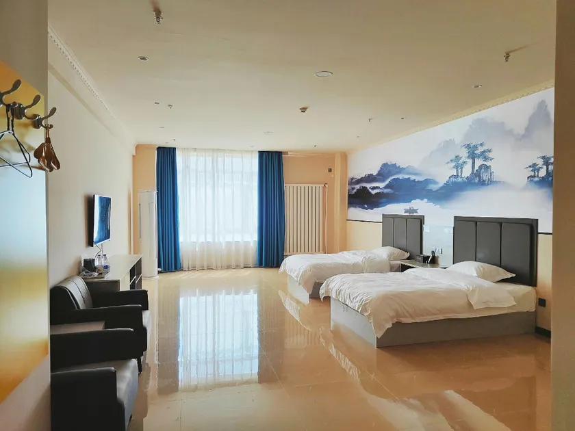 Lotus Hotel - Image 1