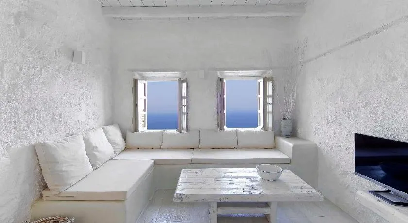 MELANOPETRA boutique apartments - Image 1