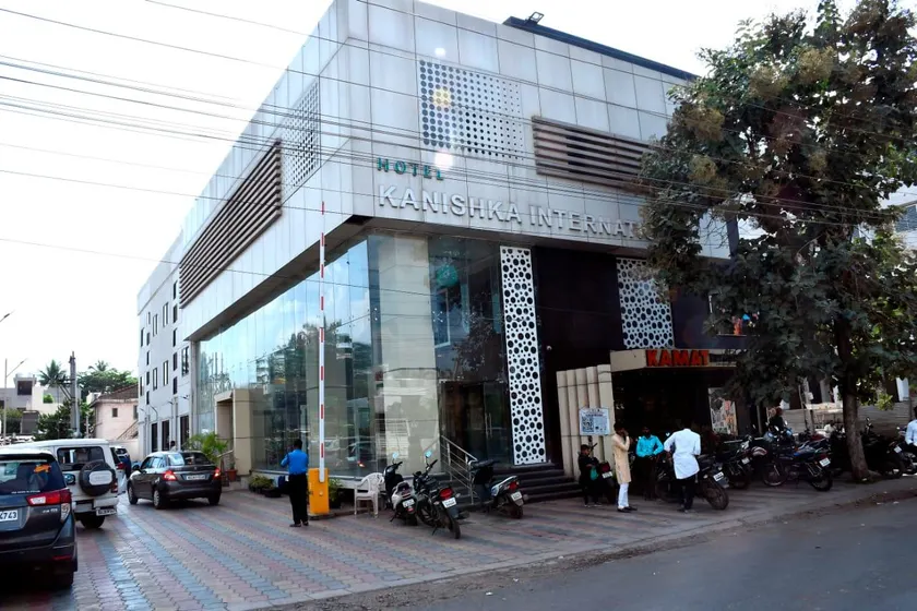 HOTEL KANISHKA INTERNATIONAL - Image 1