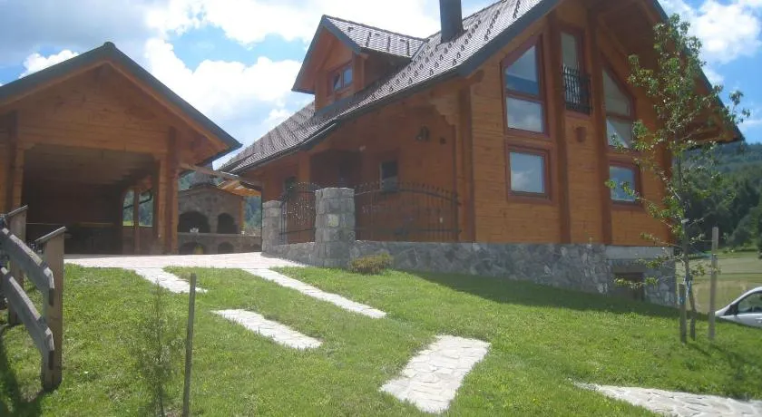 House of Nature Glamping & Sauna - Happy Rentals - Image 1