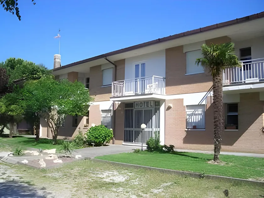 Hotel Alex - Image 1