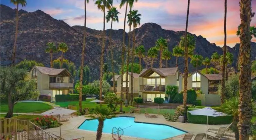 Indian Wells Mtn Cove with Kitchen Living Room Patio Firepit BBQ Tennis Stadium - Image 1