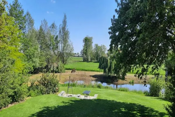 De Opkikker 10 persoons vakantiehuis met hottub - Image 1
