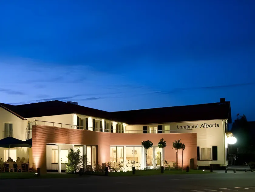 Landhotel Alberts - Image 1
