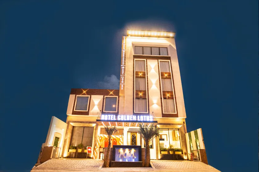 Hotel Golden Lotus - Image 1