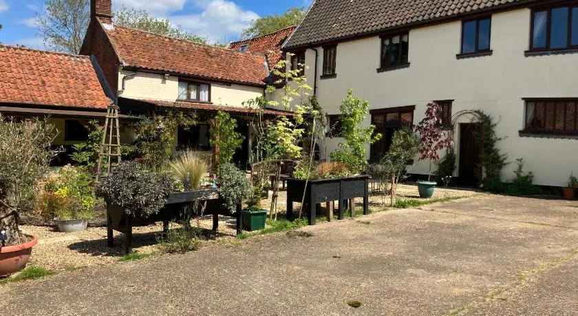 Valley Farmhouse, Westhall - Image 1