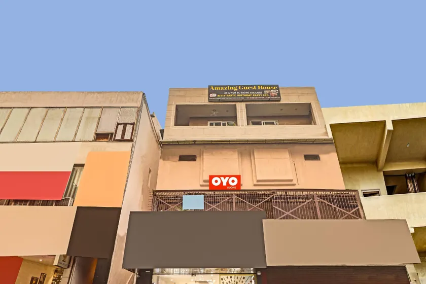 Capital O Parasol Inn - Image 1