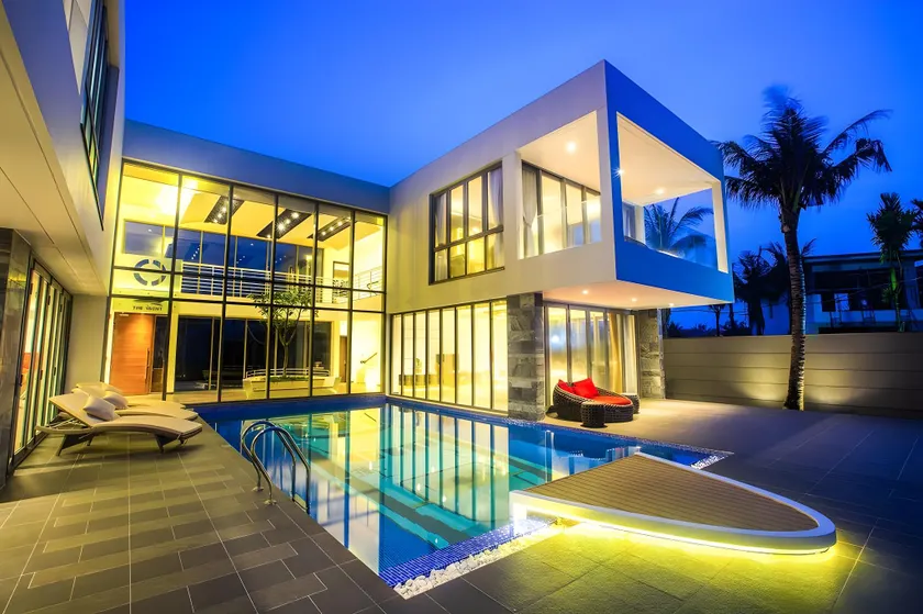 Five Stars Villa - 4BED VIP Beachfront With Pickup - Image 1