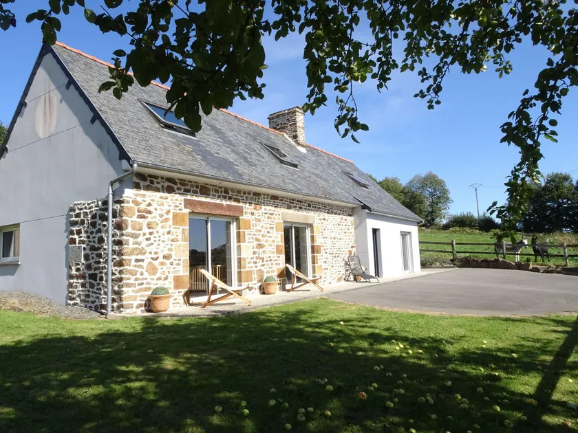 COTTAGE, SAINT OVIN IN SAINT OVIN - Image 1