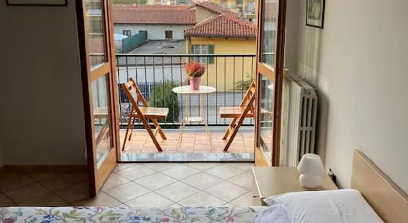 Casa Maira in centro a Bra - Image 1