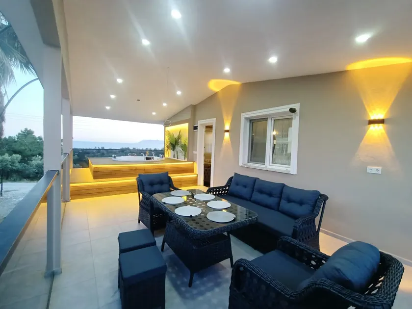 Defne Suite Home - Image 1